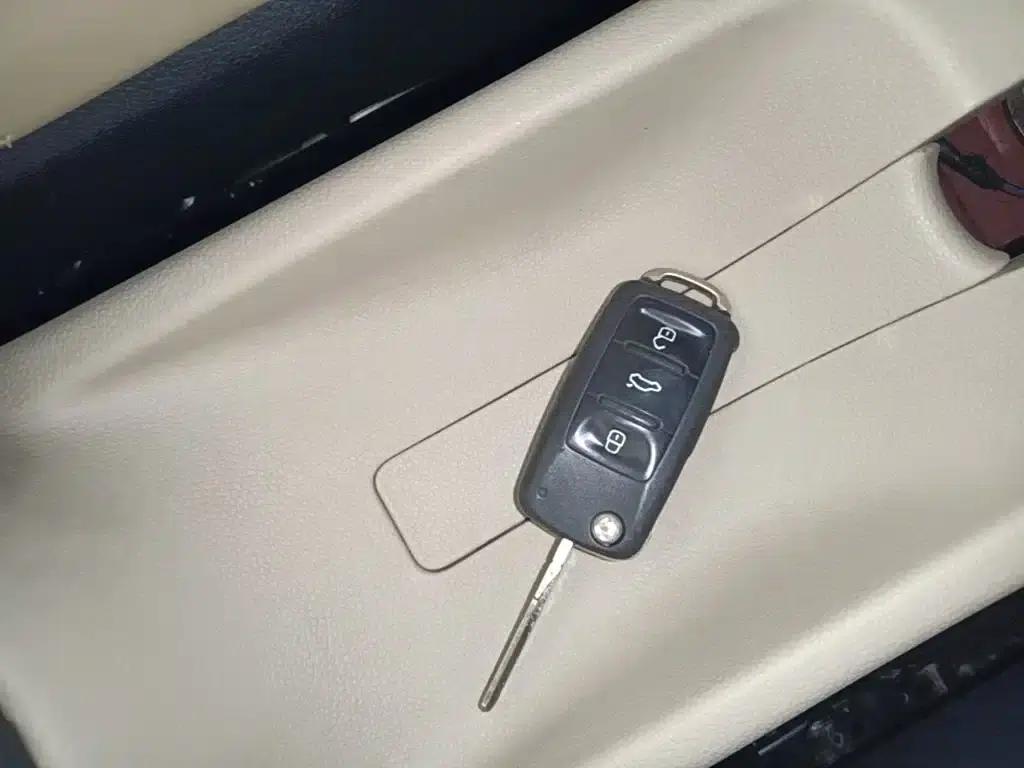 Fabia 2014 1.4L Manual Crystal Edition — миниатюра 9