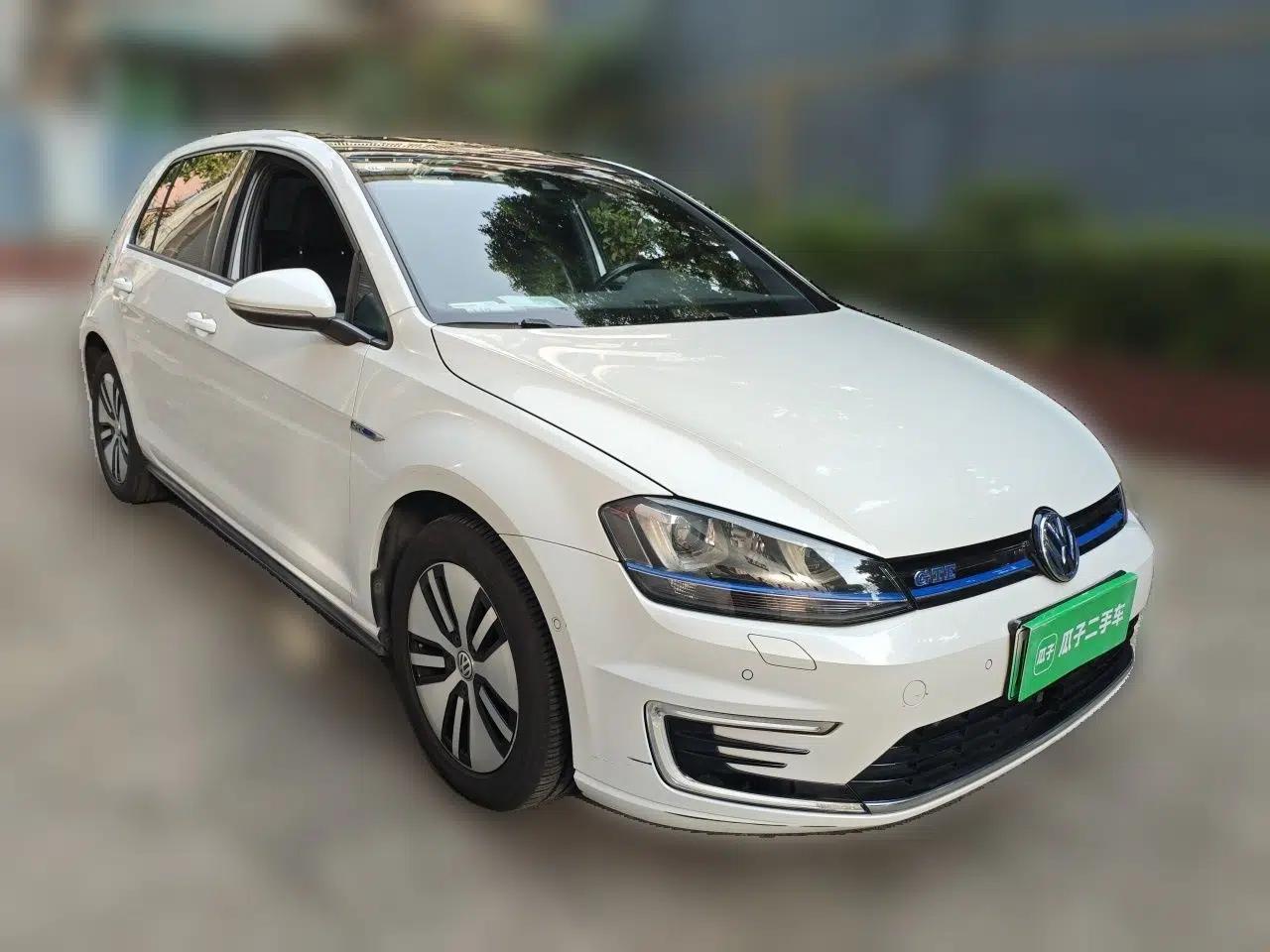 Volkswagen Golf New Energy 2015 GTE model — миниатюра 3