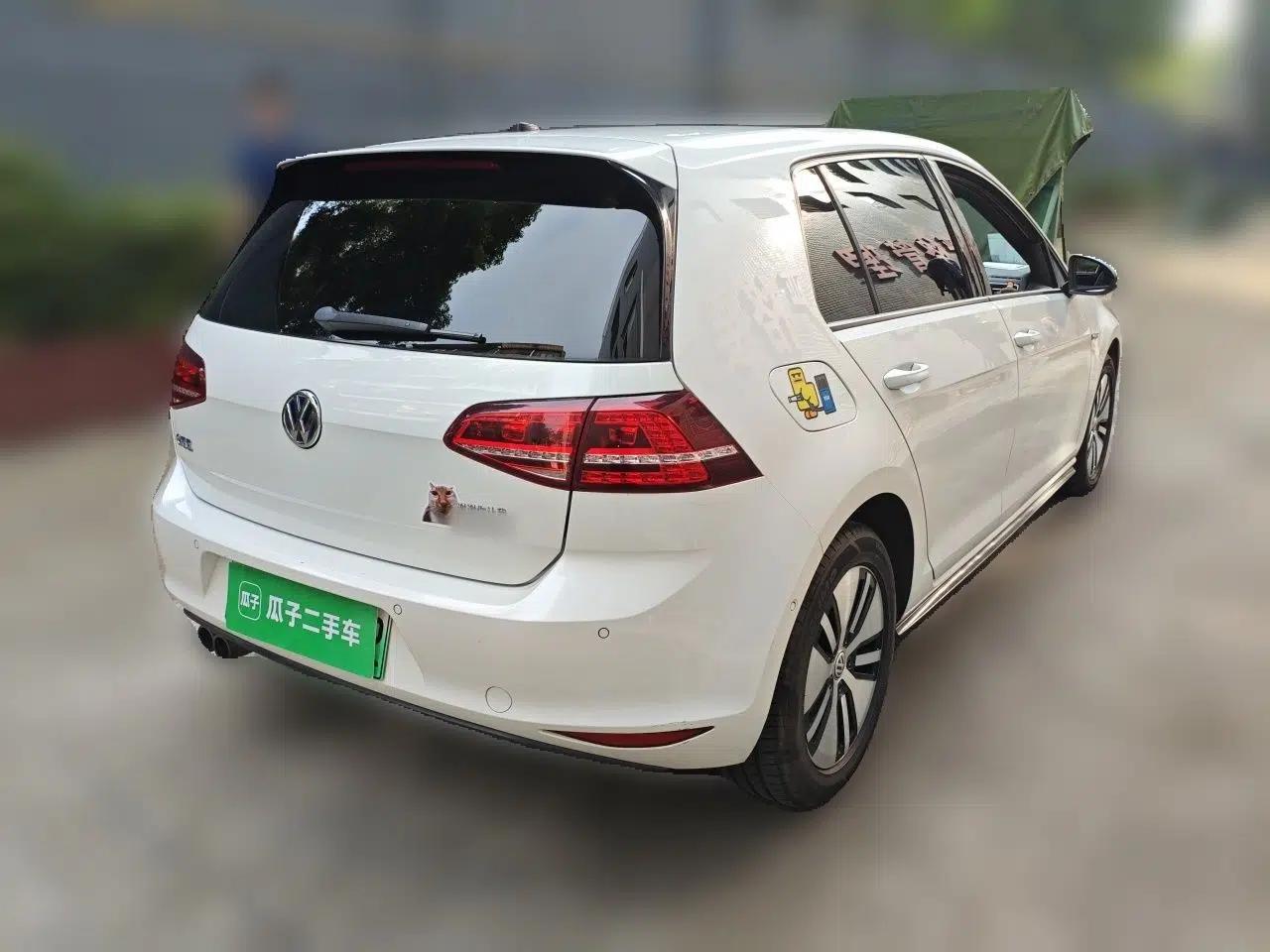 Volkswagen Golf New Energy 2015 GTE model — миниатюра 6