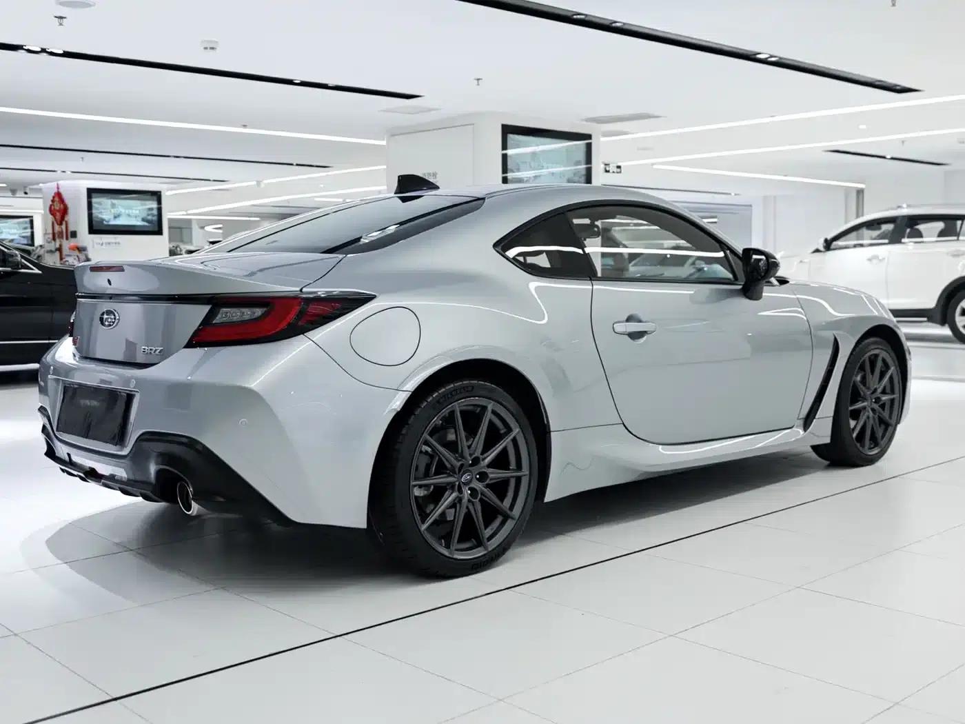 2025 Subaru BRZ 2.4L Manual EyeSight STI Sport — миниатюра 4