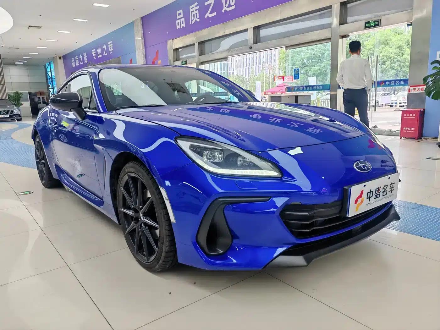 2025 Subaru BRZ 2.4L Automatic EyeSight STI Sport — миниатюра 3