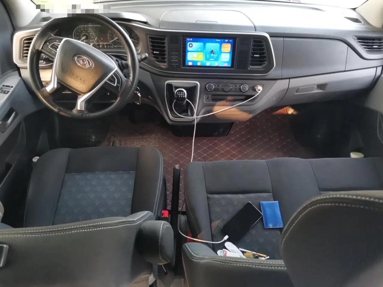 SAIC MAXUS Xintu V80 2021 2.0T Manual Classic Aoyuntong Short Wheelbase Ultra-Low Roof 5/6-Seater — миниатюра 9