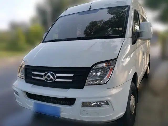 SAIC MAXUS Xintu V80 2021 2.0T Manual Classic Aoyuntong Short Wheelbase Ultra-Low Roof 5/6-Seater