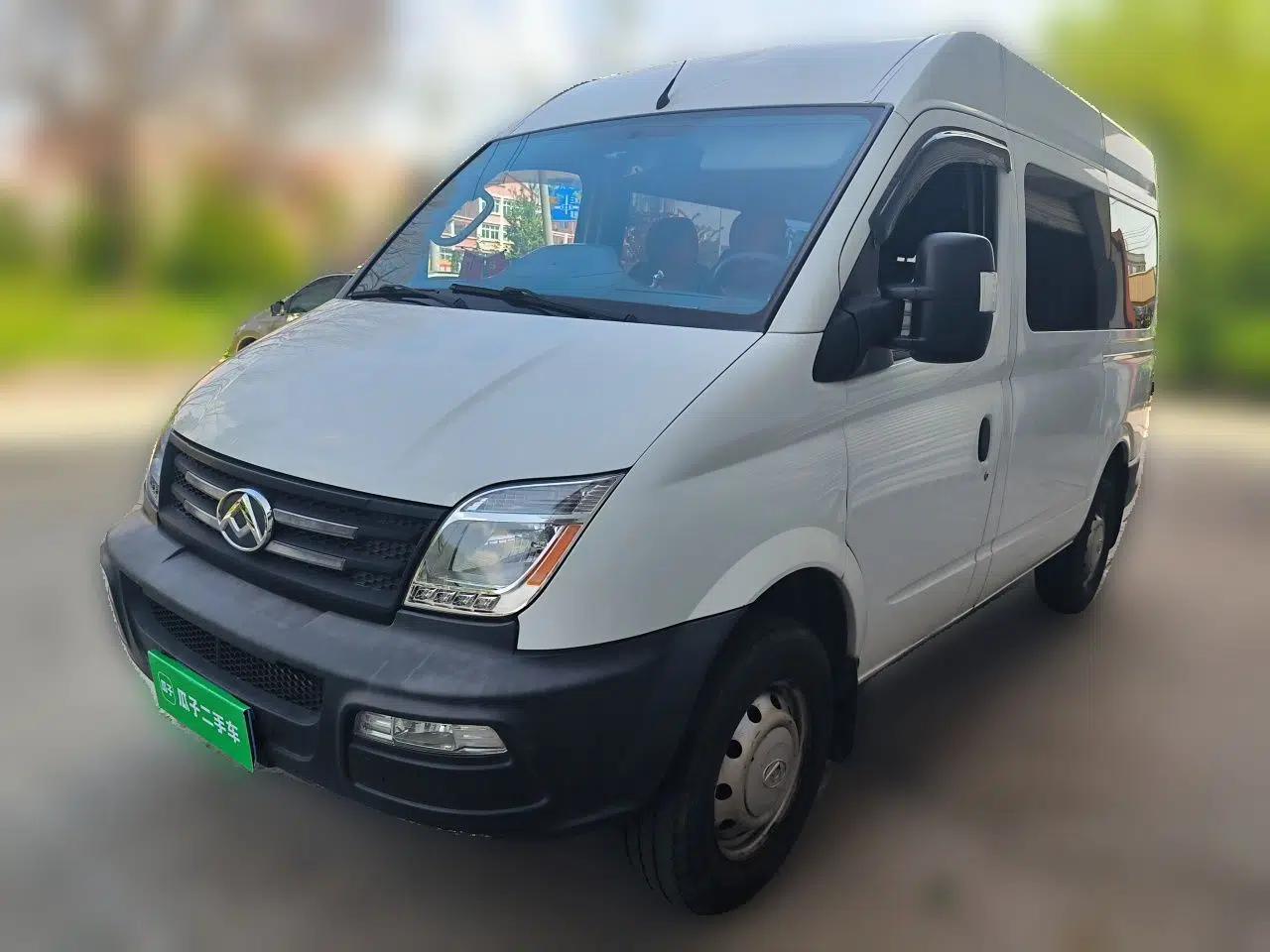SAIC MAXUS Xintu V80 2019 2.5T Classic Edition 6-Speed Manual – Aoyuntong Short Wheelbase Mid-Height Design 5/6 Seats — миниатюра 1