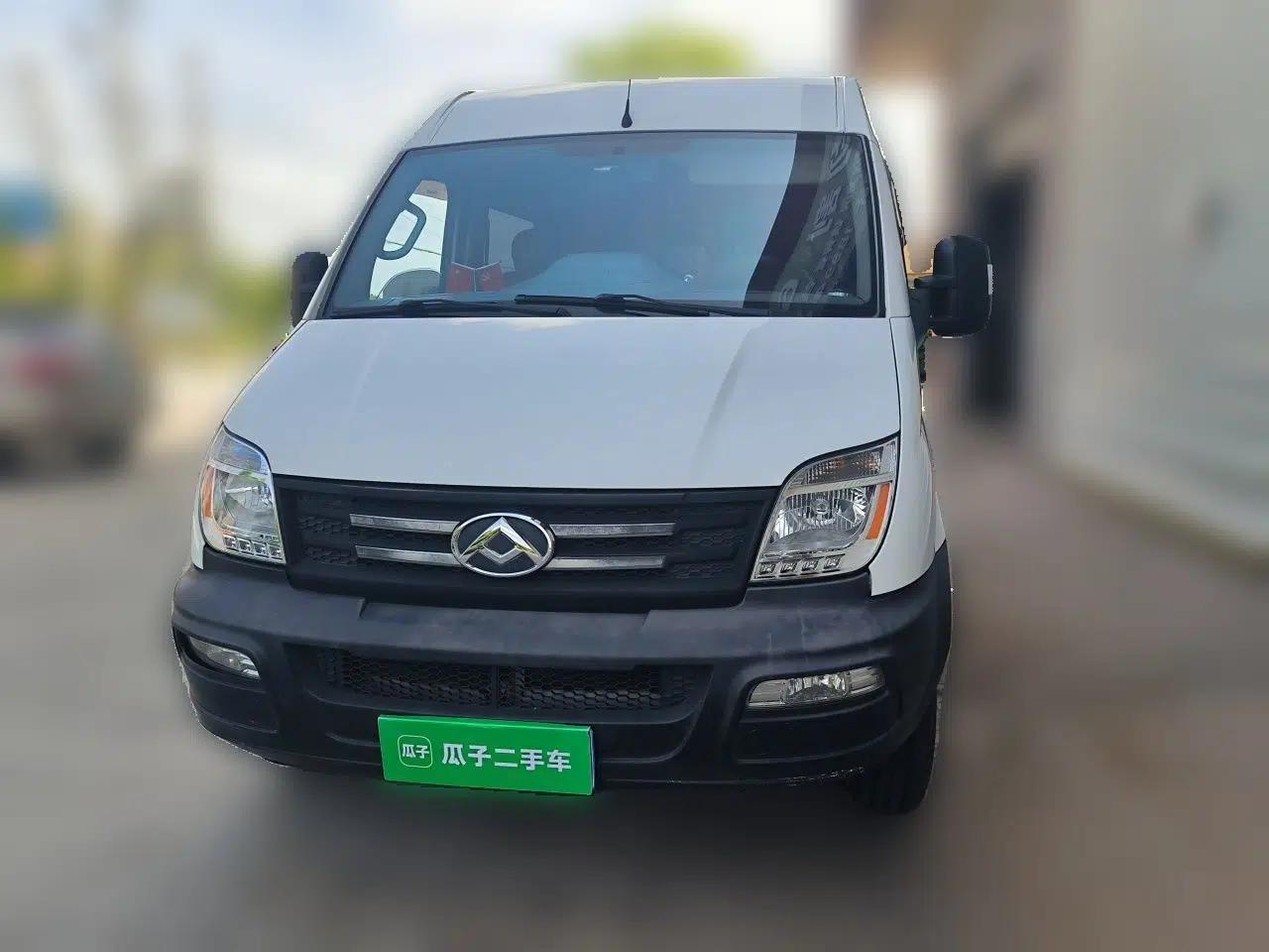 SAIC MAXUS Xintu V80 2019 2.5T Classic Edition 6-Speed Manual – Aoyuntong Short Wheelbase Mid-Height Design 5/6 Seats — миниатюра 2