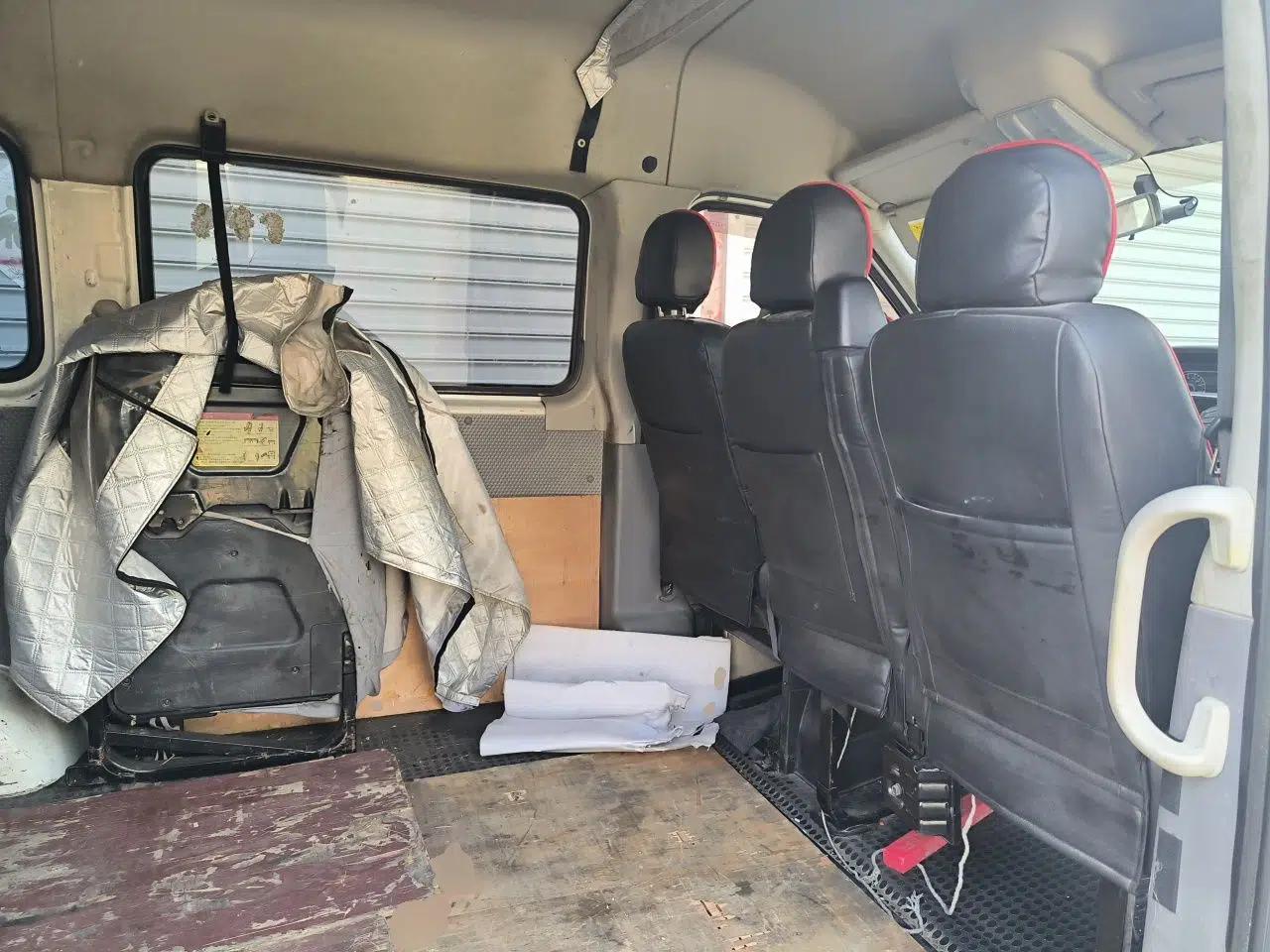 SAIC MAXUS Xintu V80 2019 2.5T Classic Edition 6-Speed Manual – Aoyuntong Short Wheelbase Mid-Height Design 5/6 Seats — миниатюра 17