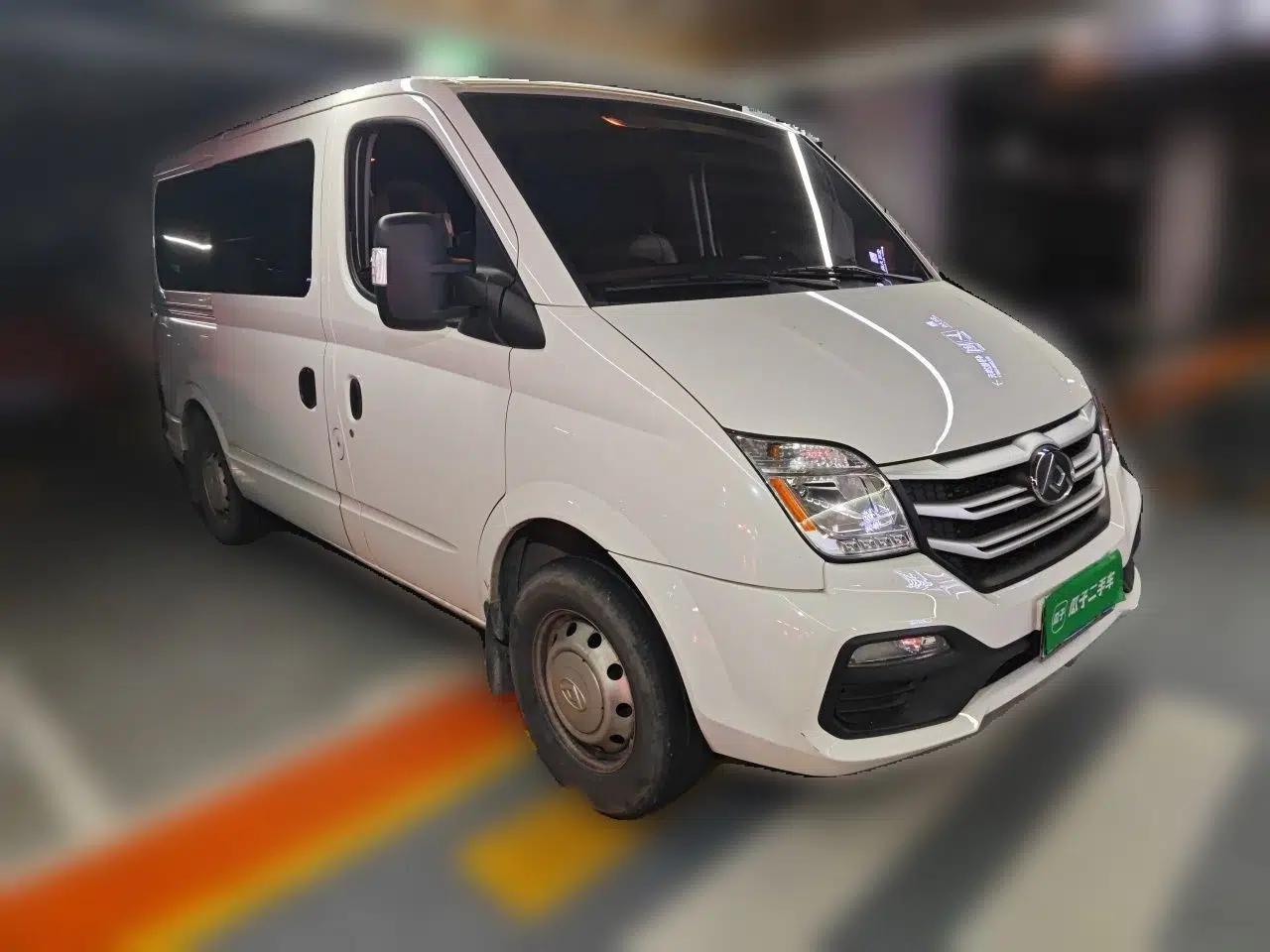 SAIC MAXUS Xintu V80 2024 Aotuntong Value Edition 6MT Short Wheelbase Ultra-Low Roof 127 Ps 5/6 Seats — миниатюра 3
