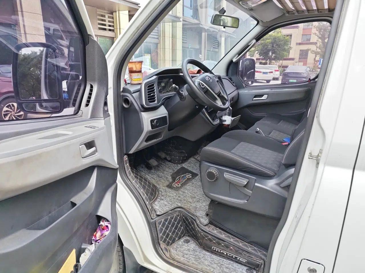 SAIC MAXUS Xintu V80 2021 2.0T Manual Classic Aoyuntong 127 PS Mid-axle Mid-roof 6/7/8/9-Seater — миниатюра 16