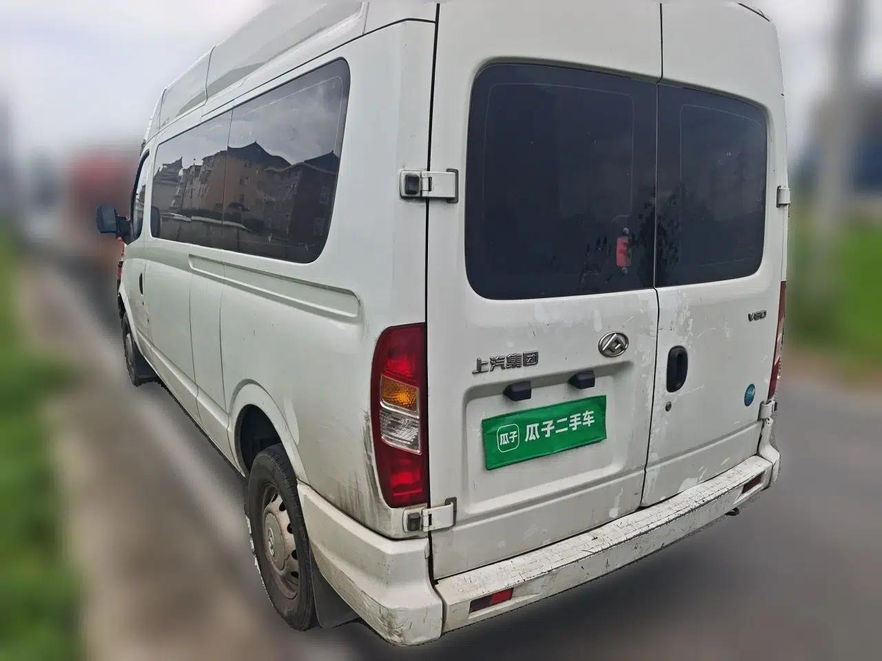 SAIC MAXUS Xintu V80 2023 2.0T Manual Classic Aoyuntong Long Wheelbase Mid-Height 6/7/8/9-Seater — миниатюра 4