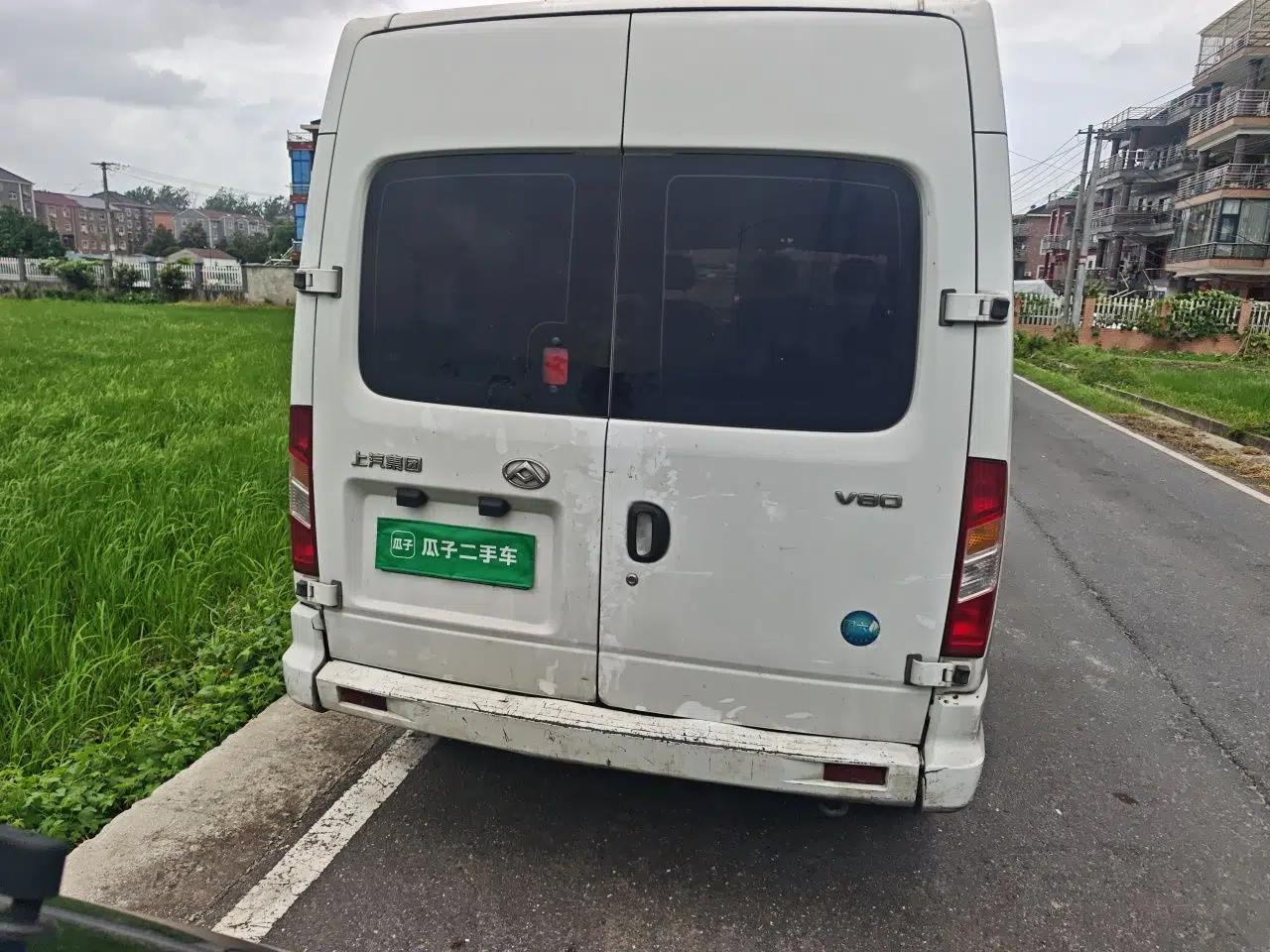 SAIC MAXUS Xintu V80 2023 2.0T Manual Classic Aoyuntong Long Wheelbase Mid-Height 6/7/8/9-Seater — миниатюра 5