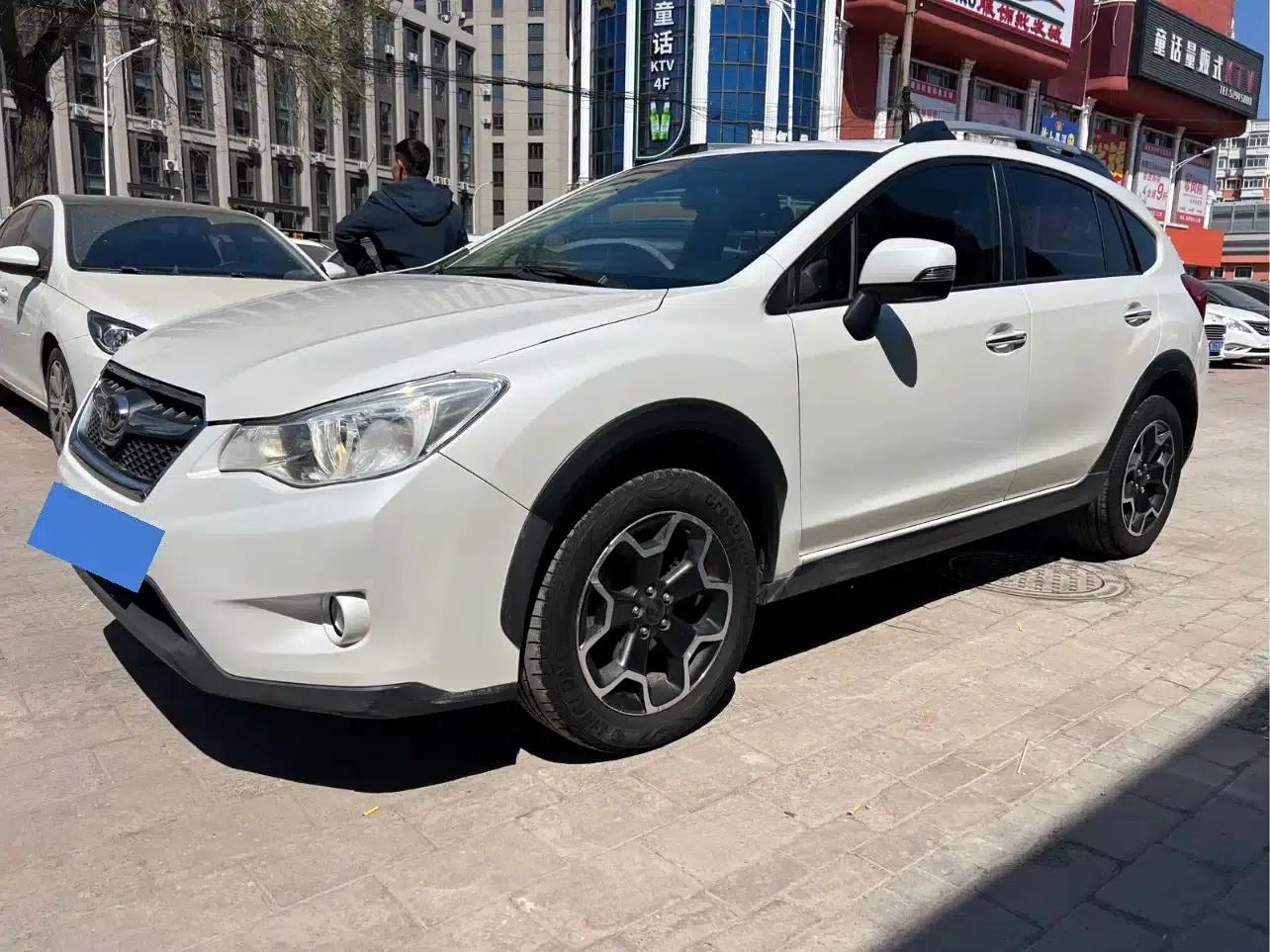 Subaru XV 2012 2.0i Luxury Edition — миниатюра 1