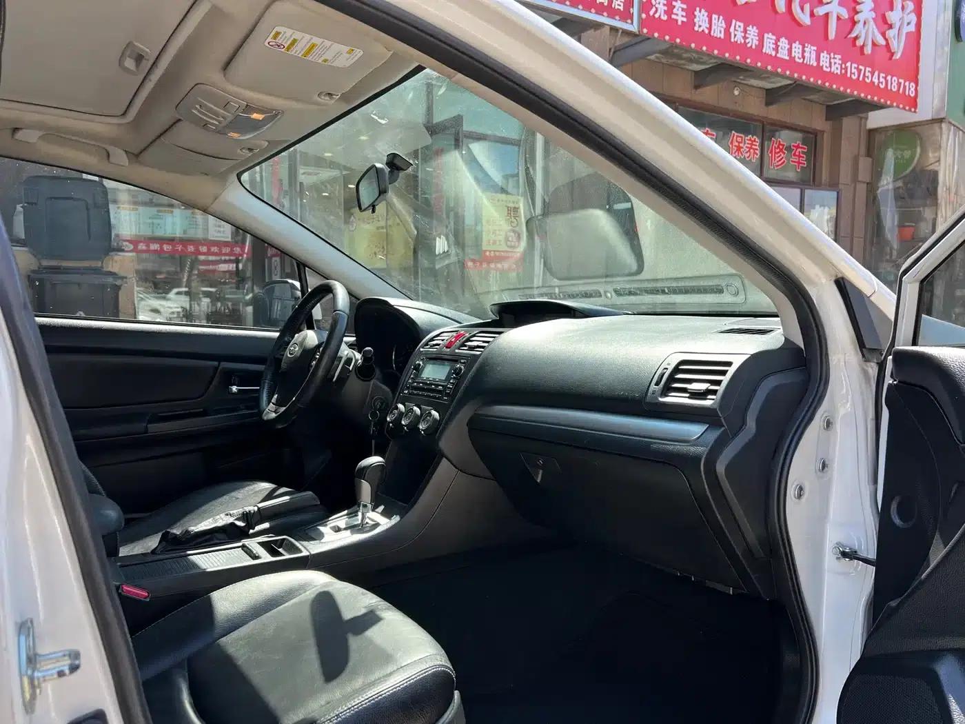 Subaru XV 2012 2.0i Luxury Edition — миниатюра 8