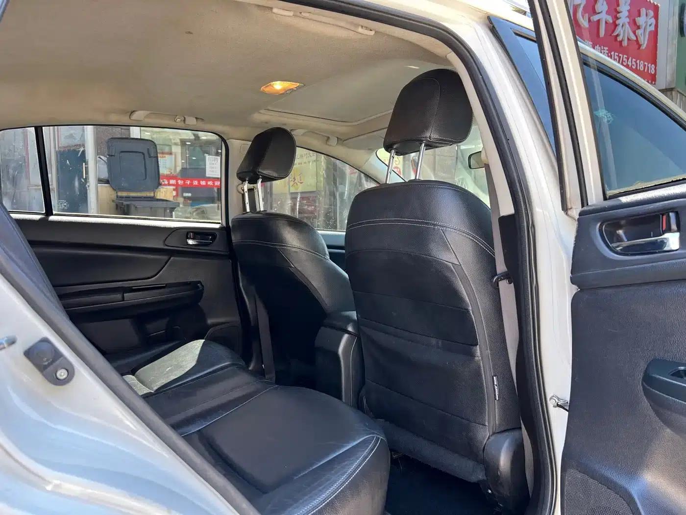 Subaru XV 2012 2.0i Luxury Edition — миниатюра 9
