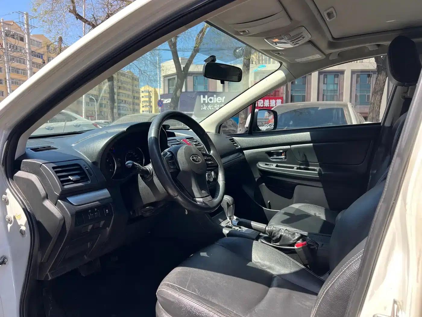 Subaru XV 2012 2.0i Luxury Edition — миниатюра 10