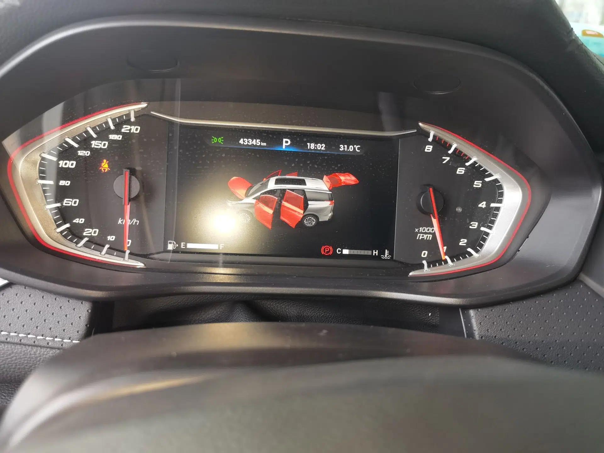 SAIC MAXUS G50 2019 1.5T First Edition Automatic Luxury Version 7 Seats — миниатюра 8