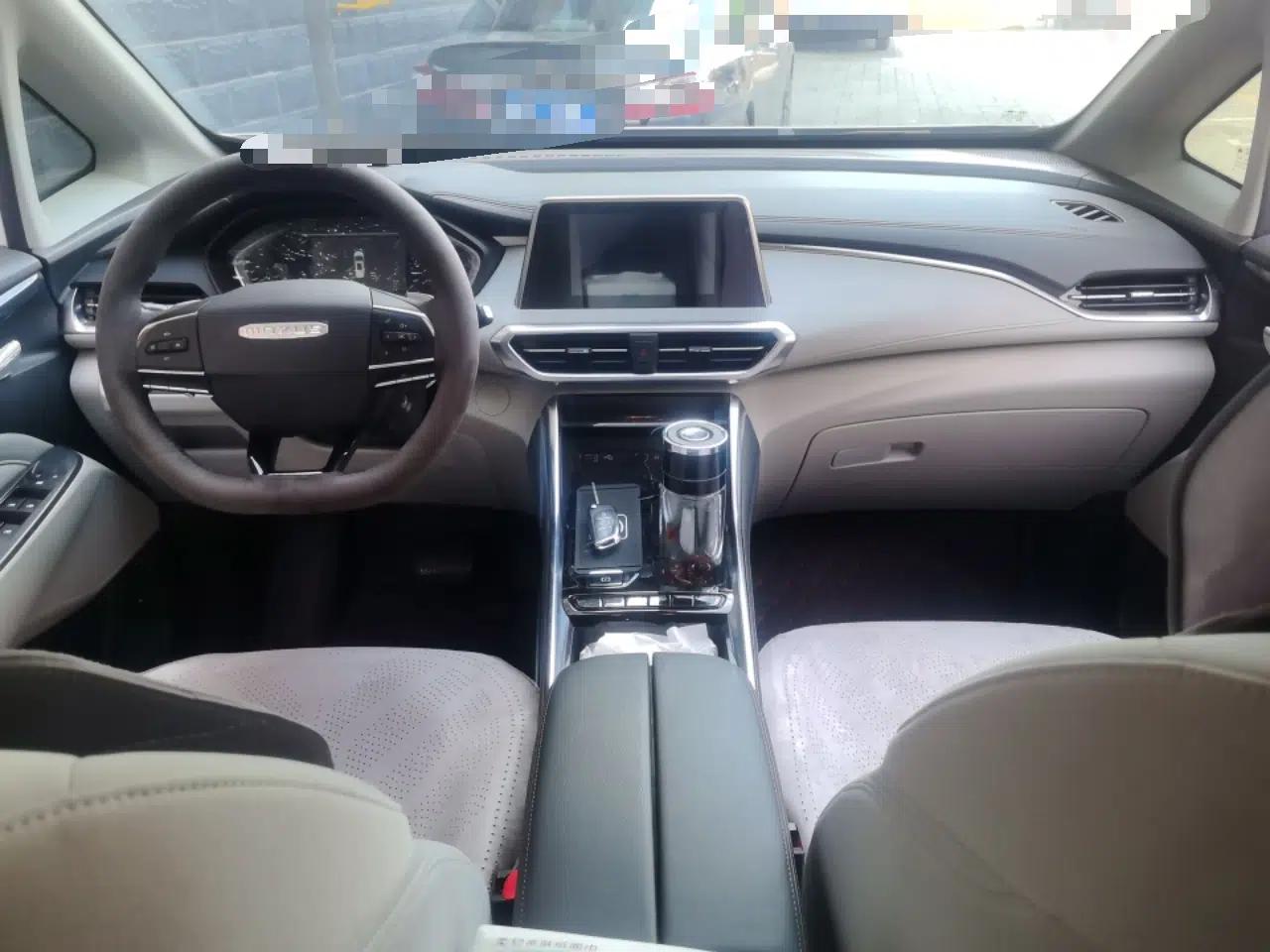 SAIC MAXUS G50 2023 PLUS 1.5T Automatic Custom Entry-Level Model — миниатюра 9
