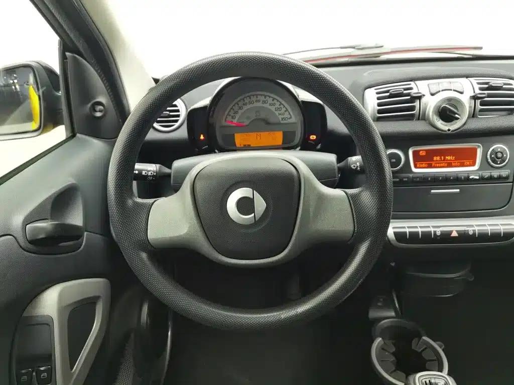 2012 Smart Fortwo 1.0 MHD Hardtop Standard Edition — миниатюра 11