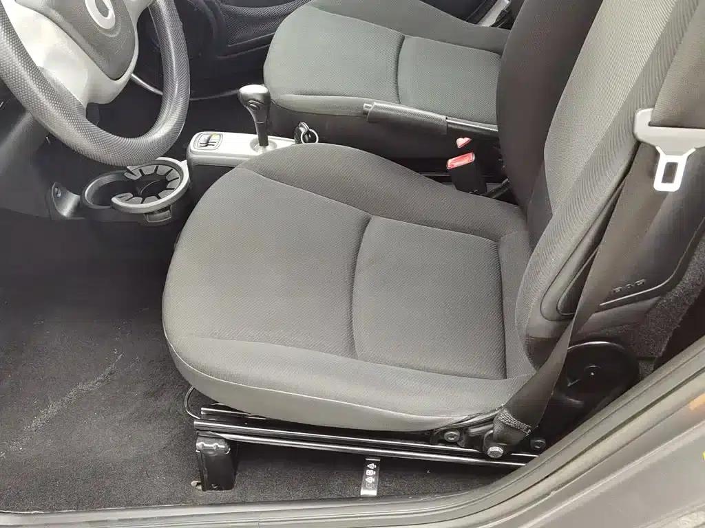 2012 Smart Fortwo 1.0 MHD Hardtop Standard Edition — миниатюра 20