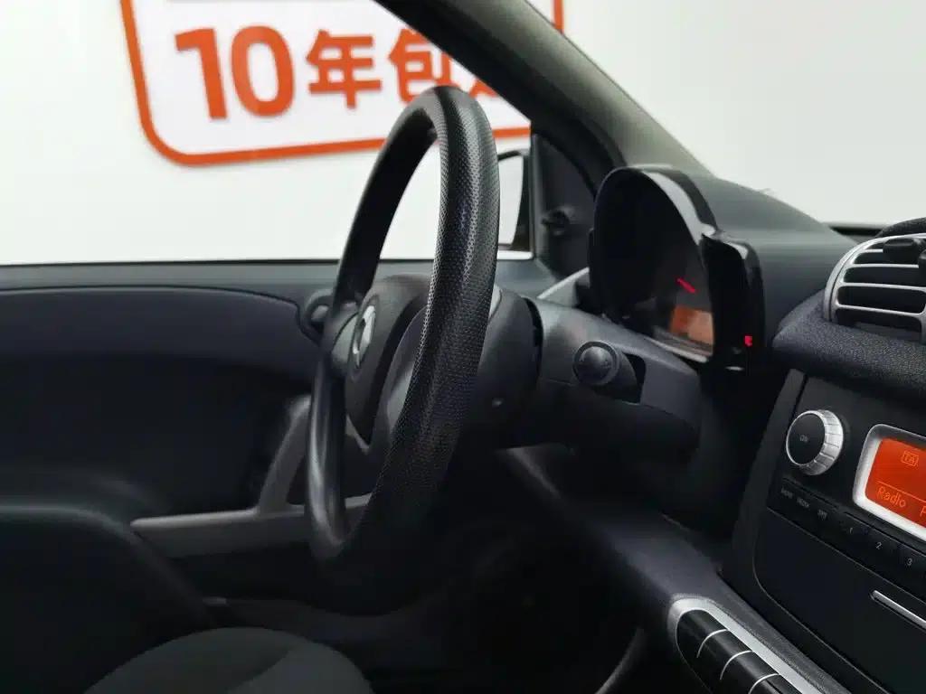 2012 Smart Fortwo 1.0 MHD Hardtop Standard Edition — миниатюра 22