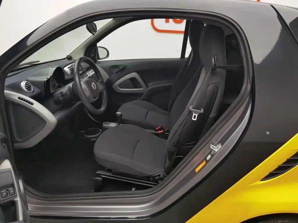 2012 Smart Fortwo 1.0 MHD Hardtop Standard Edition — миниатюра 10