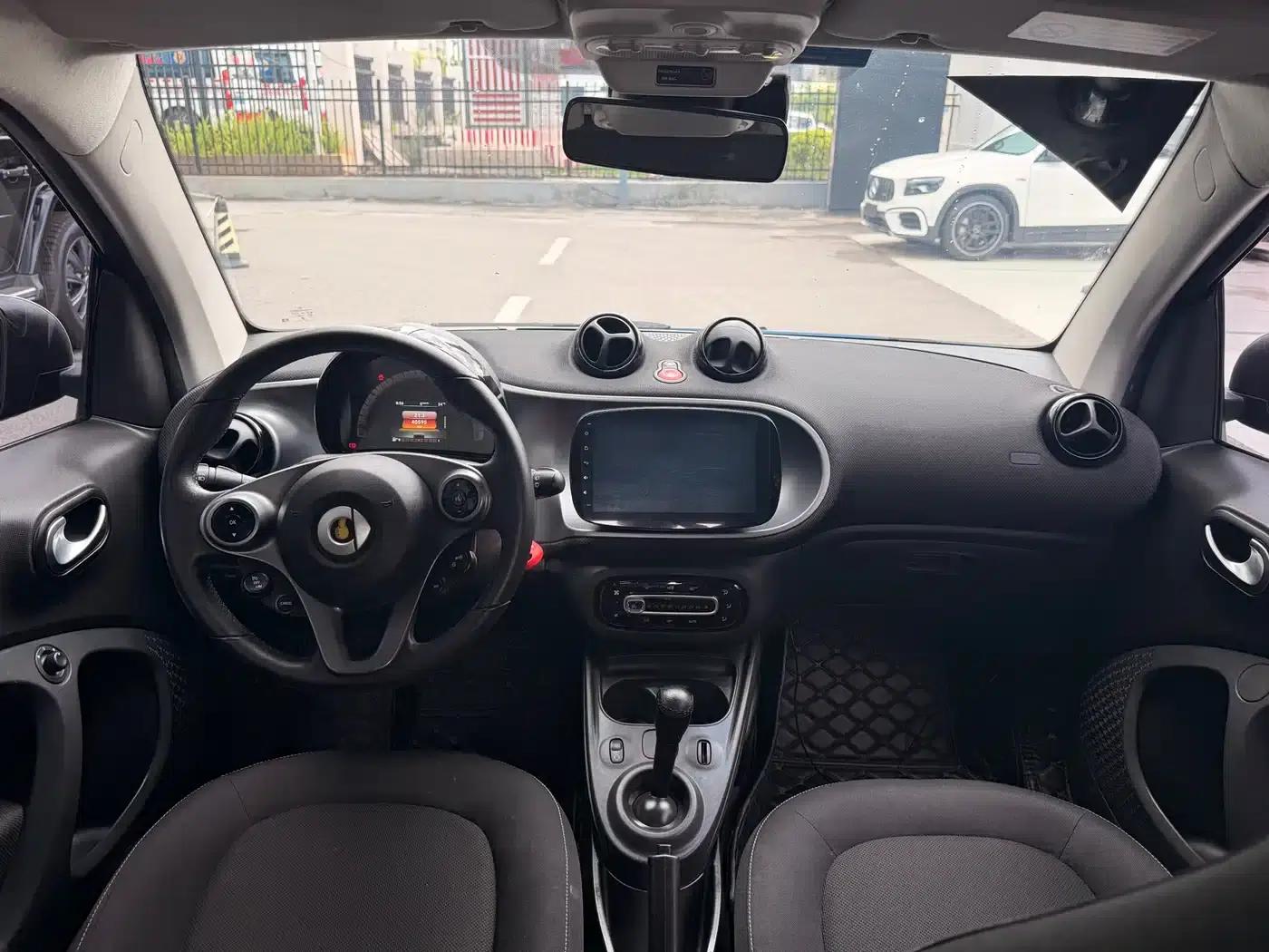 2015 Smart Fortwo 1.0L 52kW Hardtop Passion Edition — миниатюра 16