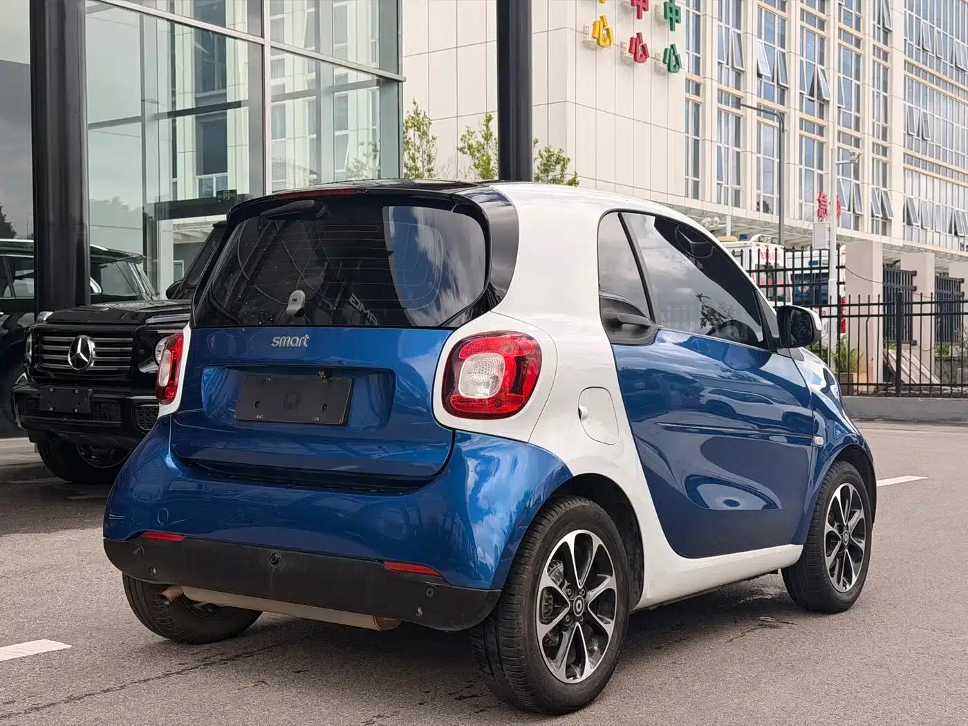 2015 Smart Fortwo 1.0L 52kW Hardtop Passion Edition — миниатюра 7