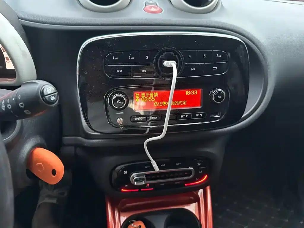 2015 Smart Fortwo 1.0L 52kW Hardtop Dynamic Edition — миниатюра 14