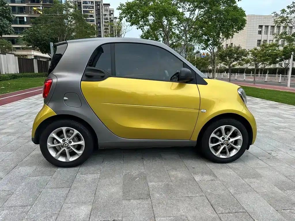 2015 Smart Fortwo 1.0L 52kW Hardtop Dynamic Edition — миниатюра 4