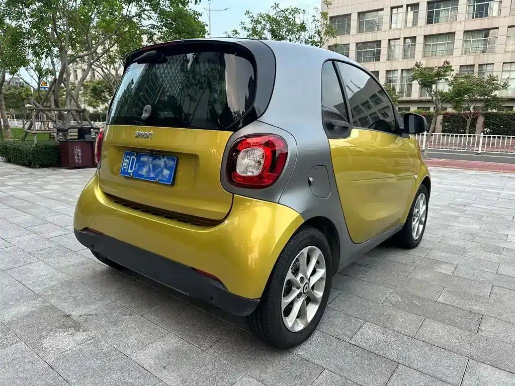 2015 Smart Fortwo 1.0L 52kW Hardtop Dynamic Edition — миниатюра 5