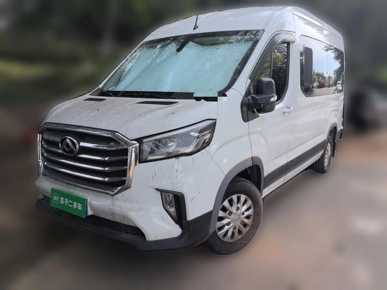 SAIC MAXUS Xintu V90 2022 2.0T Automatic Zhiyun King Rear-Drive Long Wheelbase High-Roof Design with Single Rear Tire—6/7 Seater — миниатюра 1