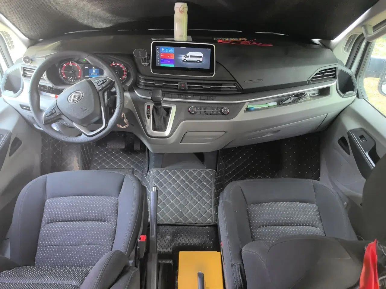 SAIC MAXUS Xintu V90 2022 2.0T Automatic Zhiyun King Rear-Drive Long Wheelbase High-Roof Design with Single Rear Tire—6/7 Seater — миниатюра 9