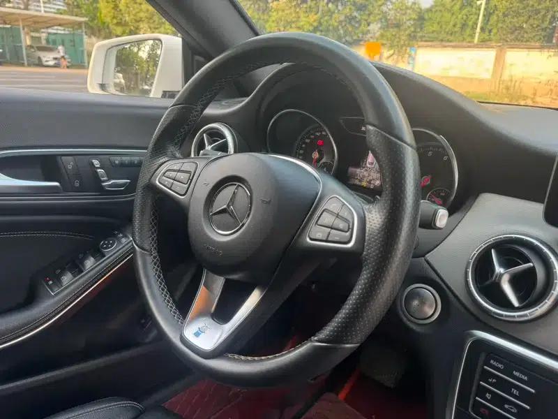 Mercedes-Benz CLA (Imported) 2018 CLA 200 Fashion Edition — миниатюра 9