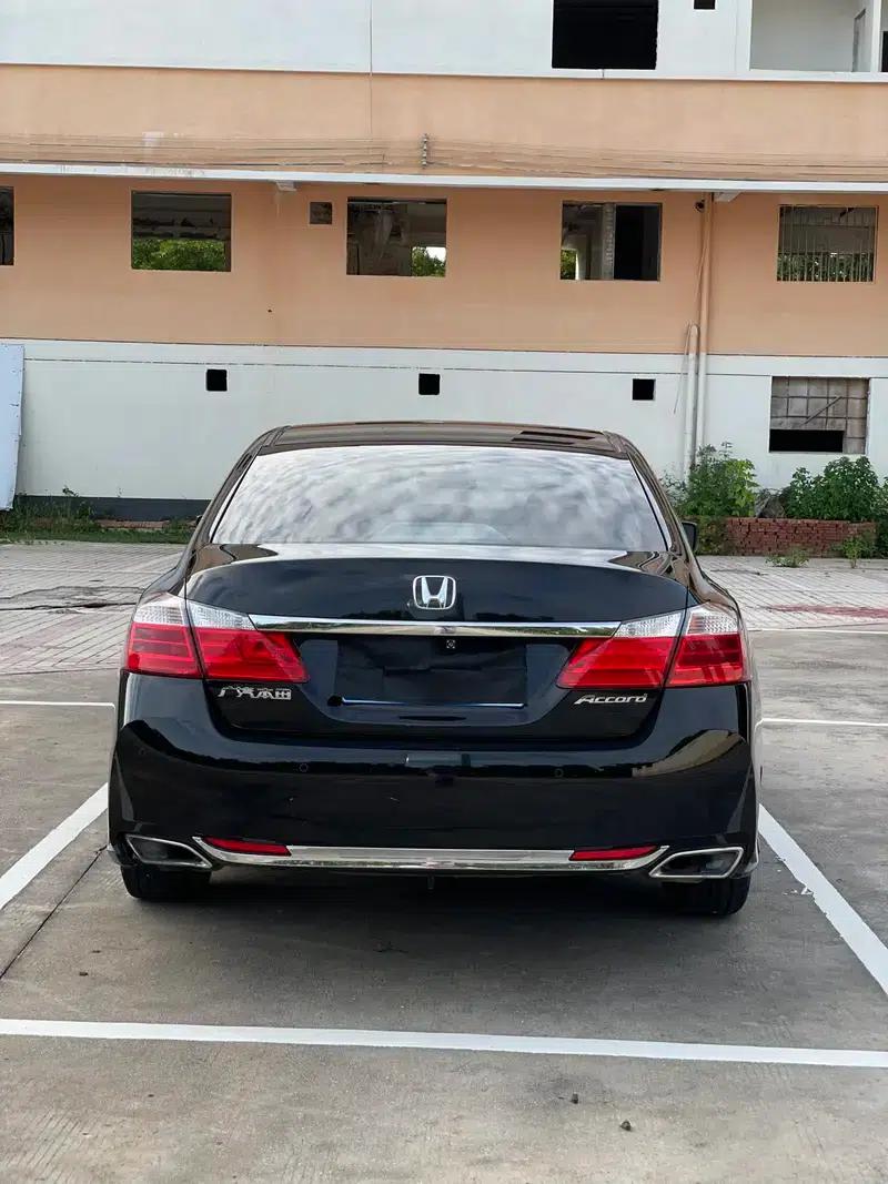 2014 Honda Accord 2.0L LX Comfort Edition — миниатюра 3