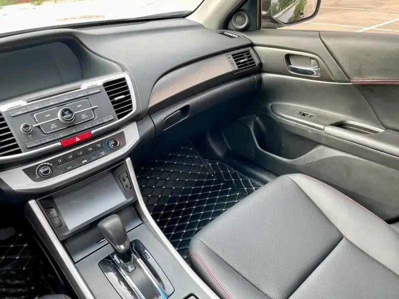 2014 Honda Accord 2.0L LX Comfort Edition — миниатюра 5