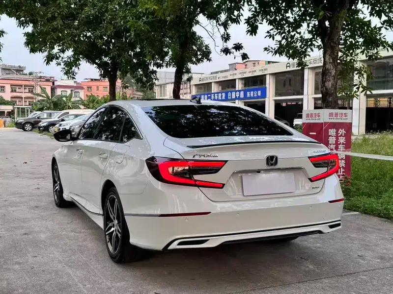 2022 Honda Accord Hybrid 2.0L Phantom Night Edition — миниатюра 4