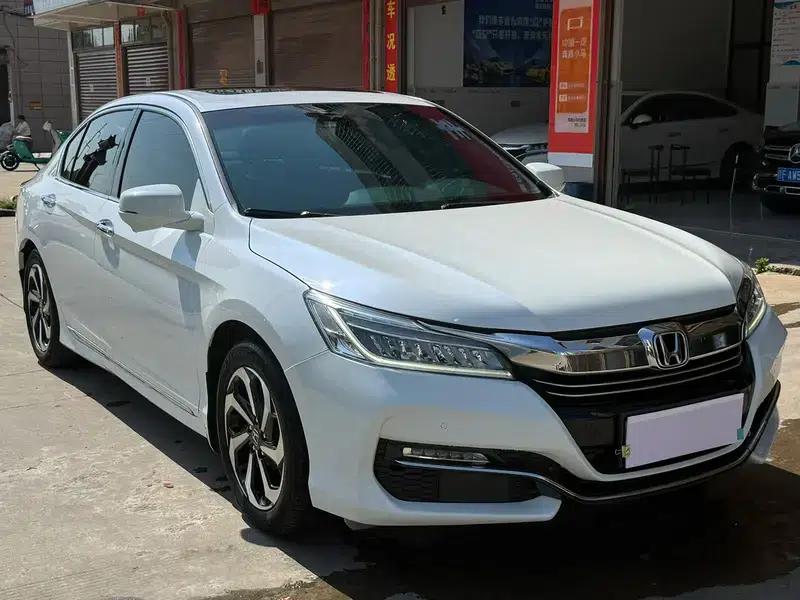 2016 Honda Accord 2.4L Premium Edition — миниатюра 3
