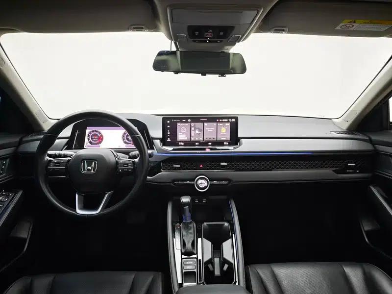 2023 Honda Accord 260TURBO Premium Edition — миниатюра 14