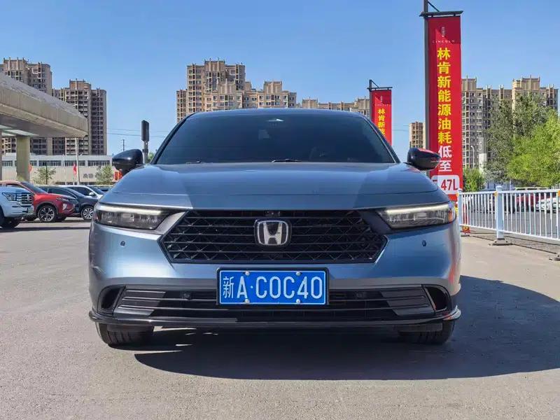 2023 Honda Accord 260TURBO Flagship Edition — миниатюра 2