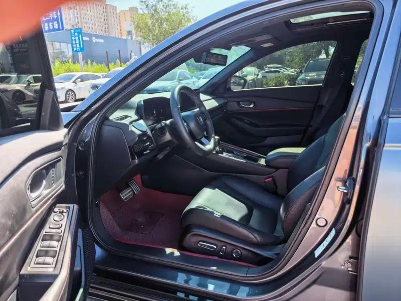 2023 Honda Accord 260TURBO Flagship Edition — миниатюра 8