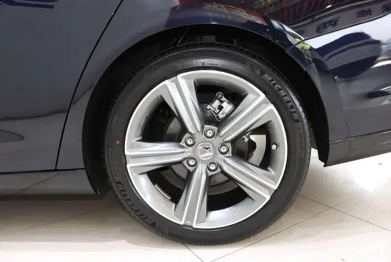 2025 Honda Accord 260TURBO Premium Edition — миниатюра 7