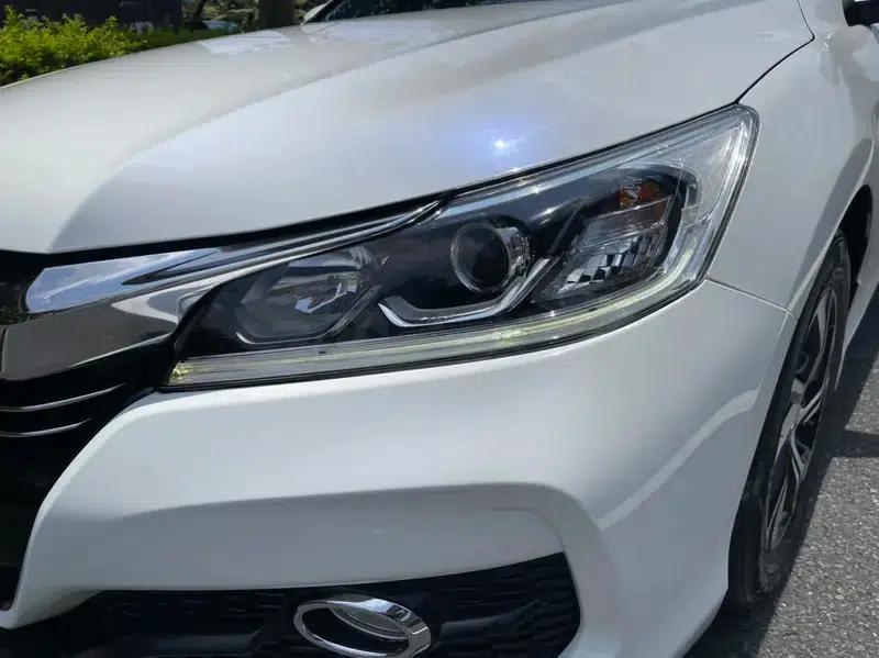 2016 Honda Accord 2.0L Comfort Edition — миниатюра 11
