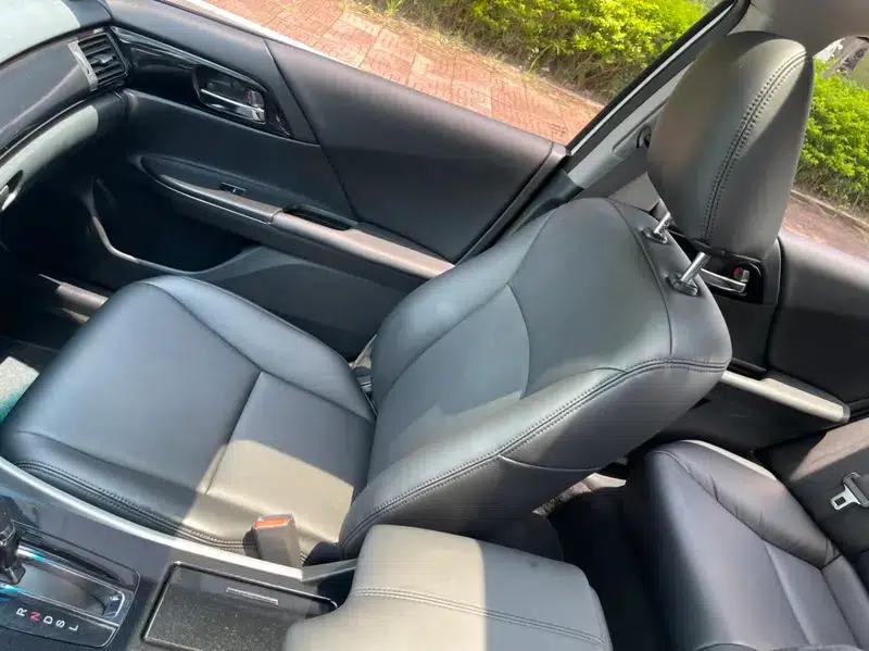 2016 Honda Accord 2.0L Comfort Edition — миниатюра 29