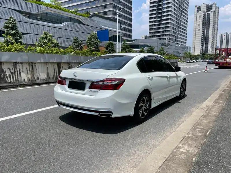 2016 Honda Accord 2.0L Comfort Edition — миниатюра 7