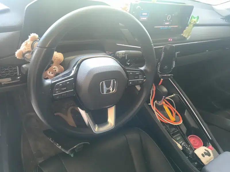 2023 Honda Accord 260TURBO Premium Edition — миниатюра 11