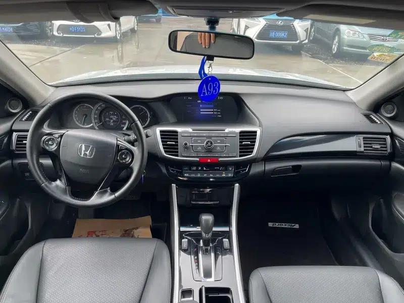 2016 Honda Accord 2.0L Comfort Edition — миниатюра 7