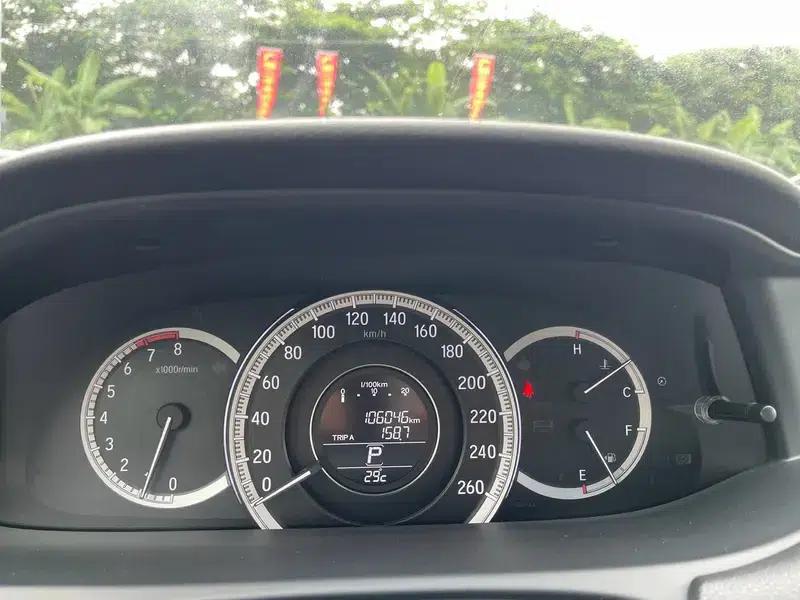 2016 Honda Accord 2.0L Comfort Edition — миниатюра 8