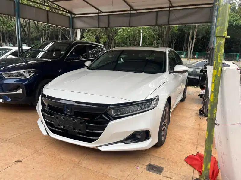 2022 Honda Accord Hybrid 2.0L Elite Edition — миниатюра 4
