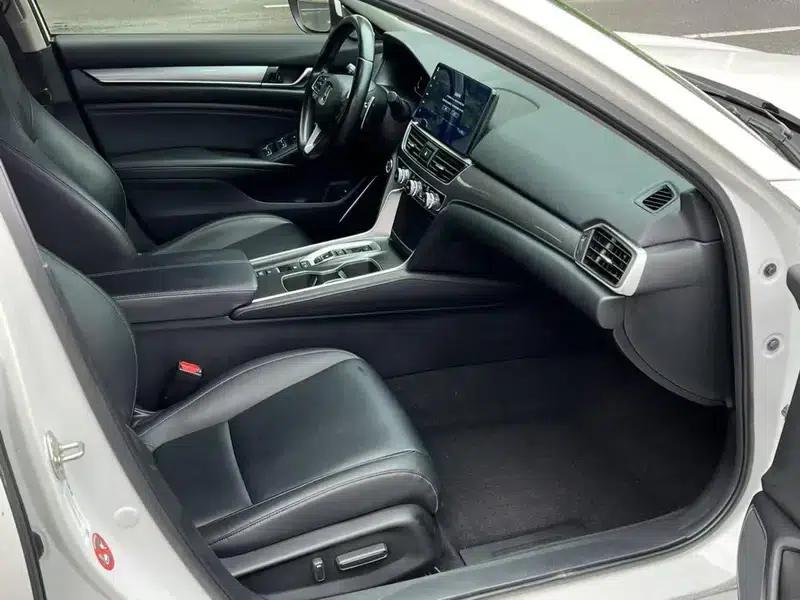 2022 Honda Accord Hybrid 2.0L Elite Edition — миниатюра 5