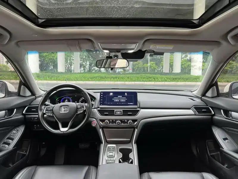 2022 Honda Accord Hybrid 2.0L Elite Edition — миниатюра 8