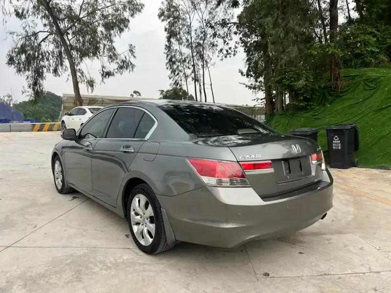 2011 Honda Accord 2.4L EXL Navi — миниатюра 5